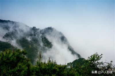 ​李白的诗句“日照香炉生紫烟”，只有身临其境才真知道诗的内涵
