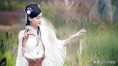 ​巾帼红颜显风流什么意思（俗语红粉佳人休使老）