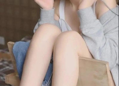 ​金融系才子的女友偷我的设计，他来求情不果后，却来追我（上）