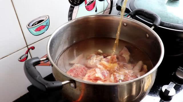想吃鸡块面不用去饭店了,秘制方法告诉你在家做,方法超简单