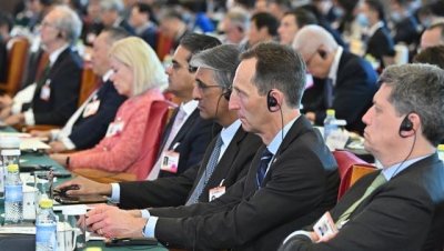 ​外企高管为何掀起“访华潮”?