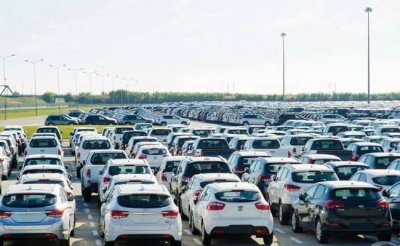 ​汽车降价了 为什么大家还是不买车？