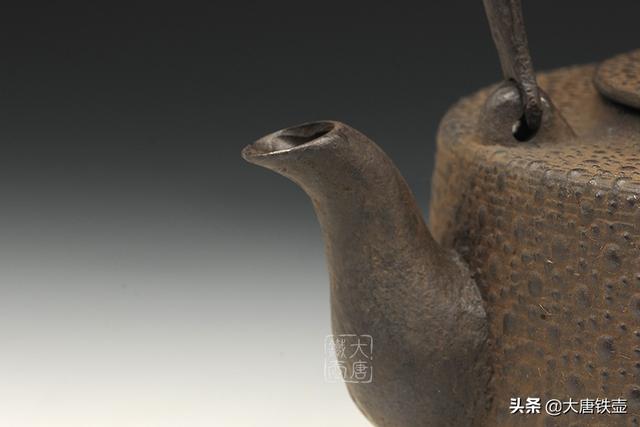 铸铁壶的开壶方法(铁壶开壶与使用)(2)
