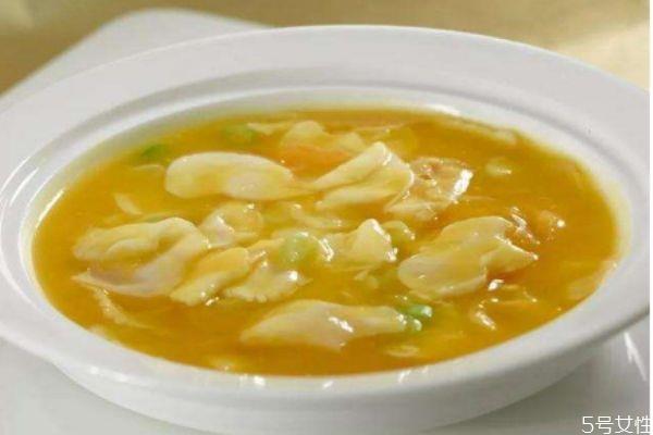 奶汤蒲菜怎么做好吃 奶汤蒲菜的简单做法 奶汤蒲菜怎么做好吃 奶汤蒲菜的简单做法