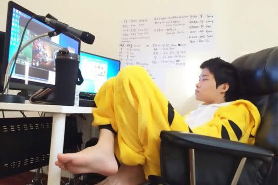 韩国路人王dopa宣布停播,直言现在水平下降,登顶不了韩服!