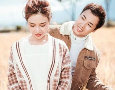 ​男女订婚互赠什么礼物，订婚应该送什么礼物呢