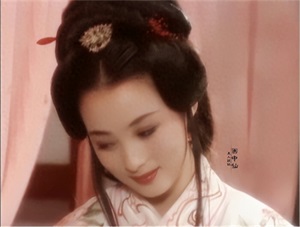 历史人物西施的历史故事(西施从民间歌女到春秋霸主的传奇一生)-