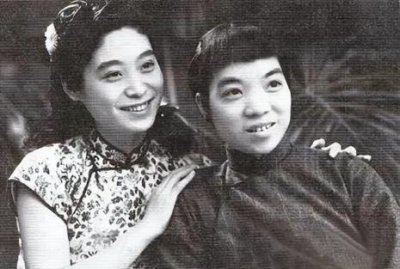 ​四世同堂主题曲原唱骆玉笙