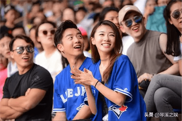 郑恺爱苗苗还是杨颖(郑恺为什么不娶杨颖)