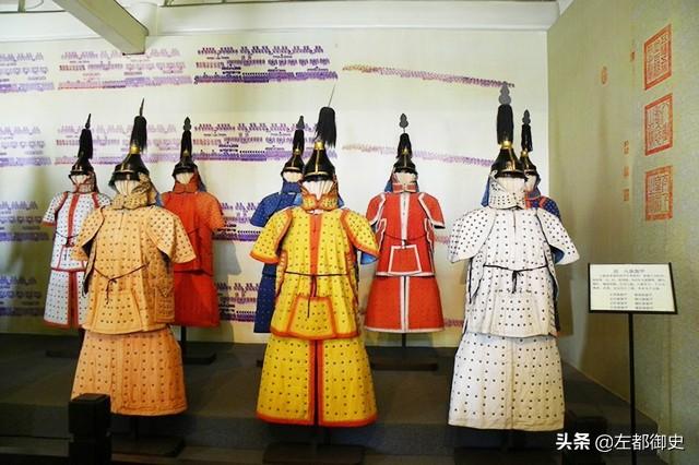 上三旗和下五旗的姓氏(上三旗和下五旗的区别)