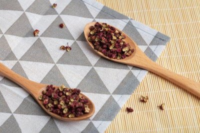 ​花椒的功效与作用与主治(神奇的花椒，专治富贵病)