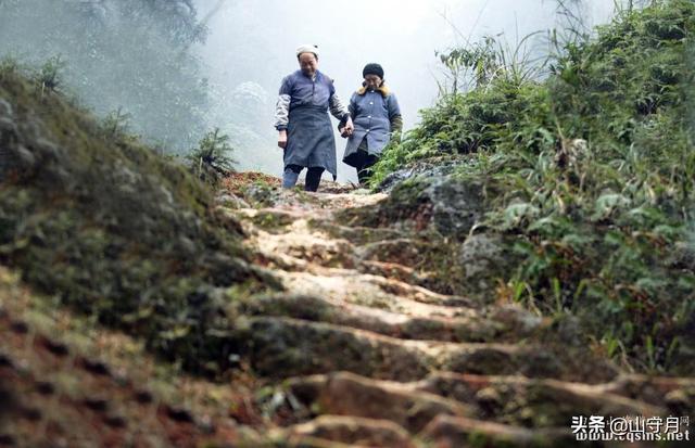 爱情天梯是如何被发现的（爱情天梯50年6208级石梯）(3)