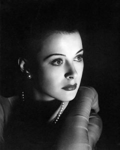 ​性感女星+WiFi之母：Hedy Lamarr