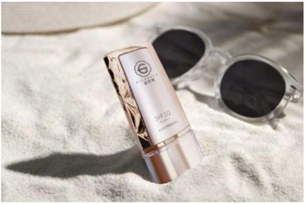 使用防晒霜的常识 使用防晒霜的日常指南 使用防晒霜的常识 使用防晒霜的日常指南