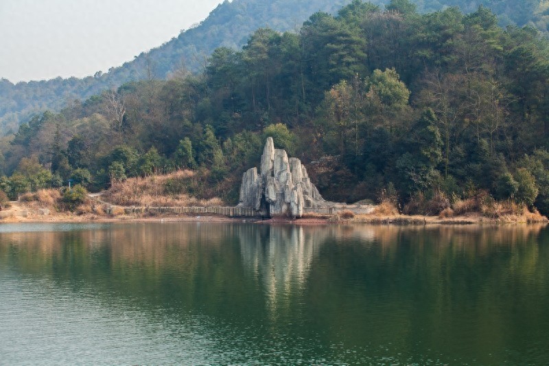 石燕湖，湖南省首家野生动物园，长沙人最受欢迎的十佳旅游景区