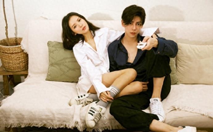 张予曦陈柏融一大波写真照片，两人太有夫妻相了，太般配了