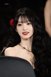 ​田曦薇，摇曳生姿的红玫瑰