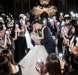 ​你见过婚礼上的哪些“恶俗”？网友：这哪是婚闹，就是借机耍流氓