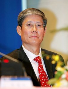 ​华润集团董事长什么级别(中国四大财团背景掌控人)