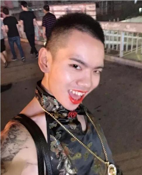 最丑富二代蛇精男西红士（最丑富二代蛇精男西红士）(22)